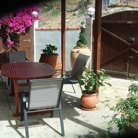 Artemis Appartments Pitsidia Luaran gambar