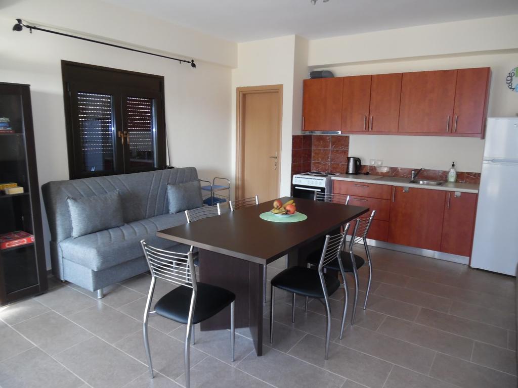 Artemis Appartments Pitsidia Luaran gambar